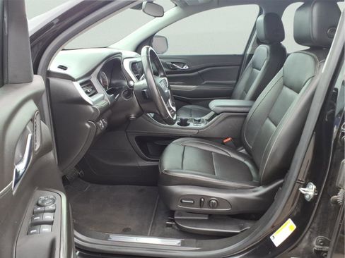 Used 2020 GMC Acadia SLT w/ Premium Package image 19