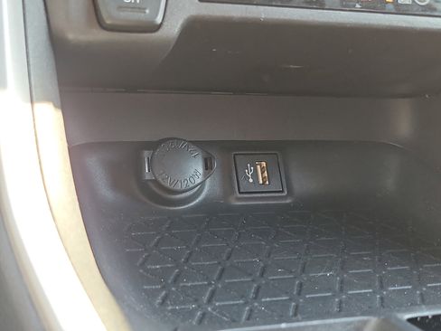 Certified 2025 Toyota RAV4 XLE AWD/4WD image 29