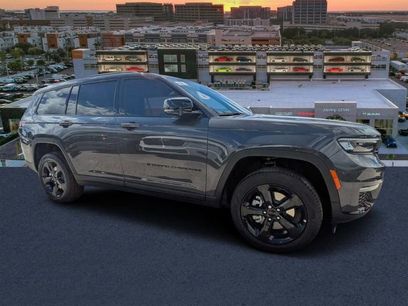 New 2025 Jeep Grand Cherokee L Limited w/ Black Appearance Package