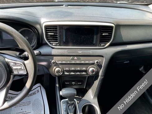 Used 2020 Kia Sportage LX AWD/4WD image 6