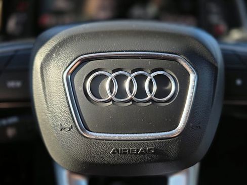 Used 2022 Audi Q7 3.0T Premium Plus image 24