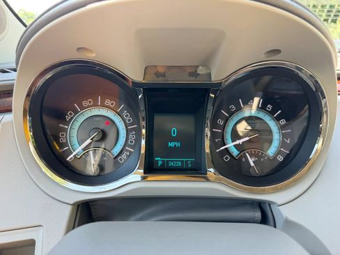 Used 2011 Buick LaCrosse CXL FWD image 9