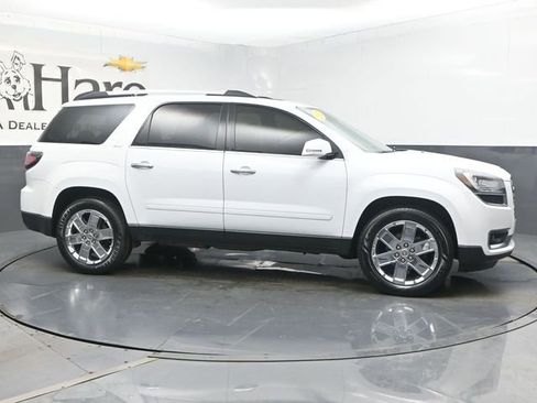 Used 2017 GMC Acadia Limited SLT FWD image 1