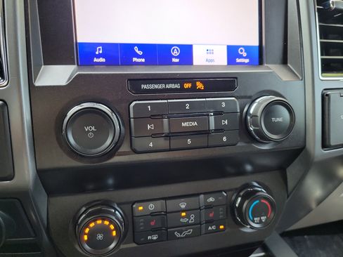 Used 2020 Ford F150 XLT w/ Equipment Group 302A Luxury AWD/4WD image 26
