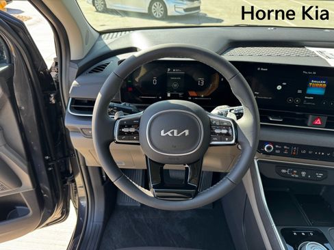 New 2026 Kia Carnival EX image 14