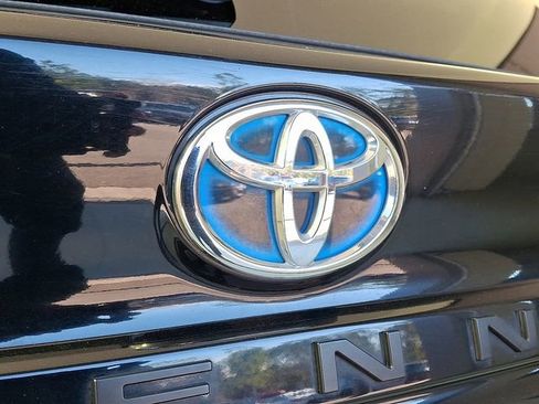 Certified 2024 Toyota Sienna LE image 29