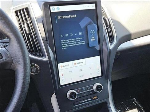 New 2024 Ford Edge SE w/ Black Appearance Package image 11