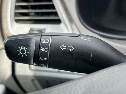 Used 2017 Hyundai Santa Fe Sport FWD image 30