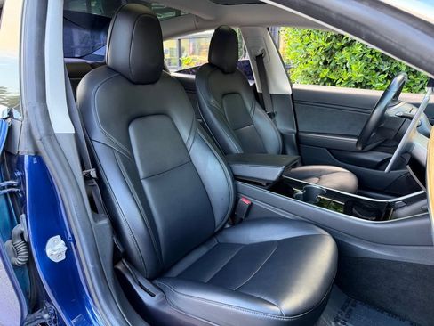 Used 2018 Tesla Model 3 Long Range RWD image 33
