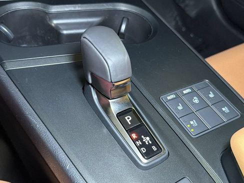 Certified 2025 Lexus UX 300h AWD w/ Accessory Package (Z2) image 29