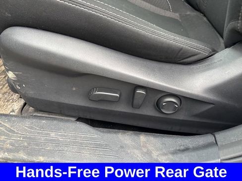 Used 2022 Subaru Outback Premium image 15