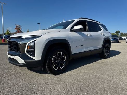 Used 2025 Chevrolet Equinox ACTIV w/ Convenience Package III FWD image 2