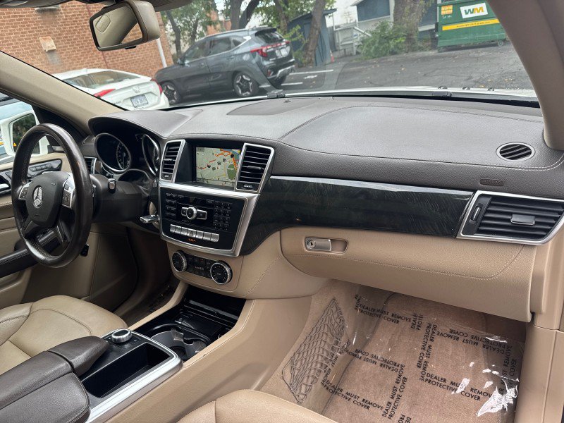 Used 2015 Mercedes-Benz ML 400 4MATIC image 25
