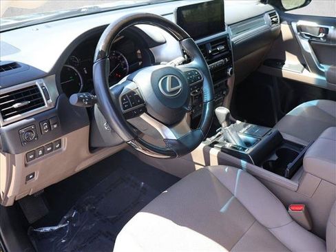 Used 2023 Lexus GX 460 Premium w/ Premium Package AWD/4WD image 13