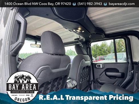 Used 2021 Jeep Gladiator Mojave AWD/4WD image 14