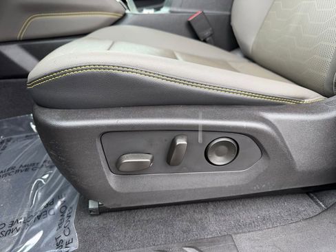 Used 2024 Chevrolet Colorado ZR2 w/ ZR2 Convenience Package III image 15