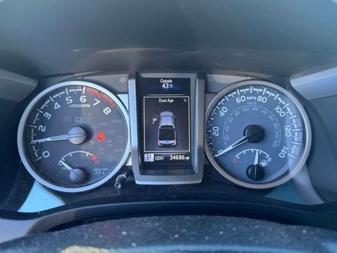 Used 2022 Toyota Tacoma SR5 image 7