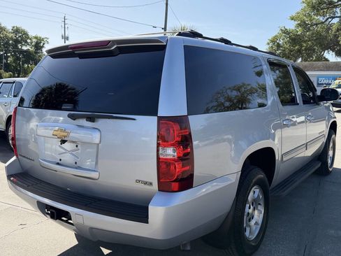 Used 2012 Chevrolet Suburban LS image 8