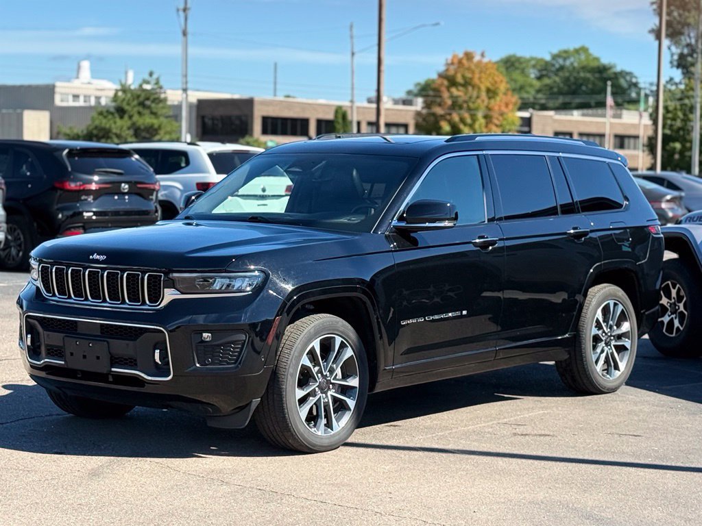 Used 2023 Jeep Grand Cherokee L Overland AWD/4WD image 46