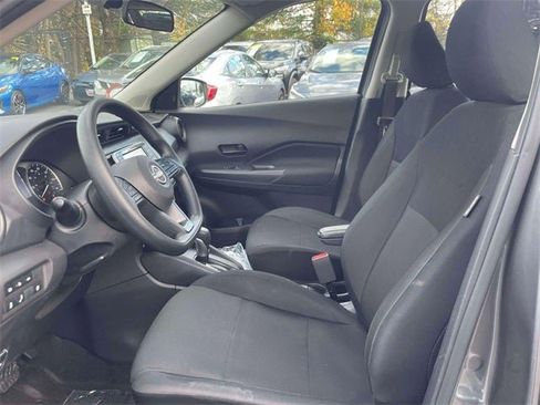 Certified 2025 Nissan Kicks Play S image 46