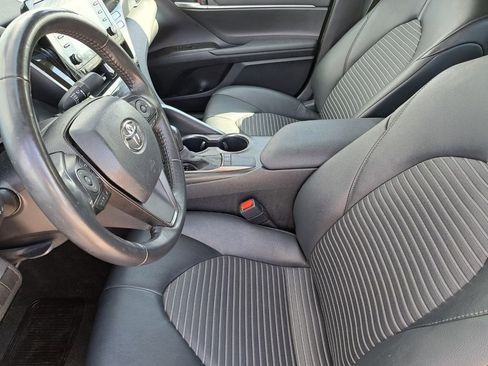 Used 2024 Toyota Camry SE image 17