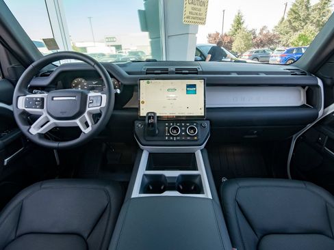 New 2026 Land Rover Defender 110 X-Dynamic SE AWD/4WD image 41
