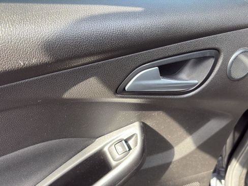 Used 2016 Ford Focus ST w/ Equipment Group 402A image 26