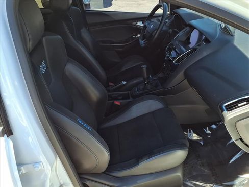 Used 2017 Ford Focus RS image 22