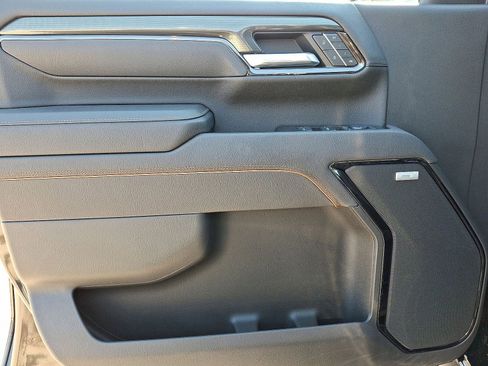 Certified 2025 GMC Sierra 2500 AT4 w/ AT4 Premium Plus Package image 10