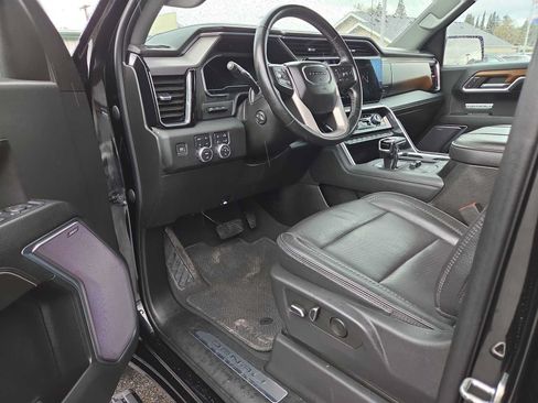 Used 2023 GMC Sierra 1500 Denali w/ Denali Reserve Package AWD/4WD image 10