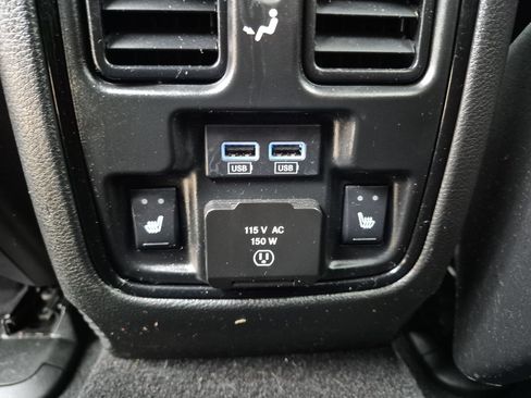 Used 2021 Dodge Durango R/T w/ Blacktop Package AWD/4WD image 27