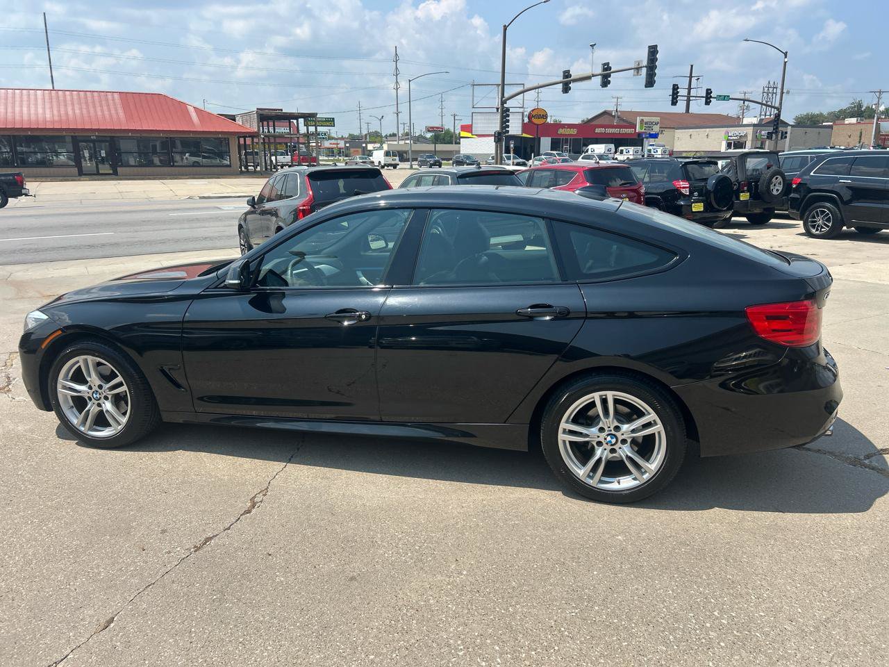 Used 2015 BMW 328i Gran Turismo xDrive AWD/4WD image 6