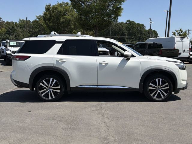 Used 2024 Nissan Pathfinder Platinum w/ Cargo Package AWD/4WD image 14