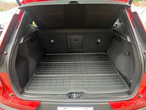 Used 2023 Volvo XC40 B5 Plus w/ Driver Assist Package image 28