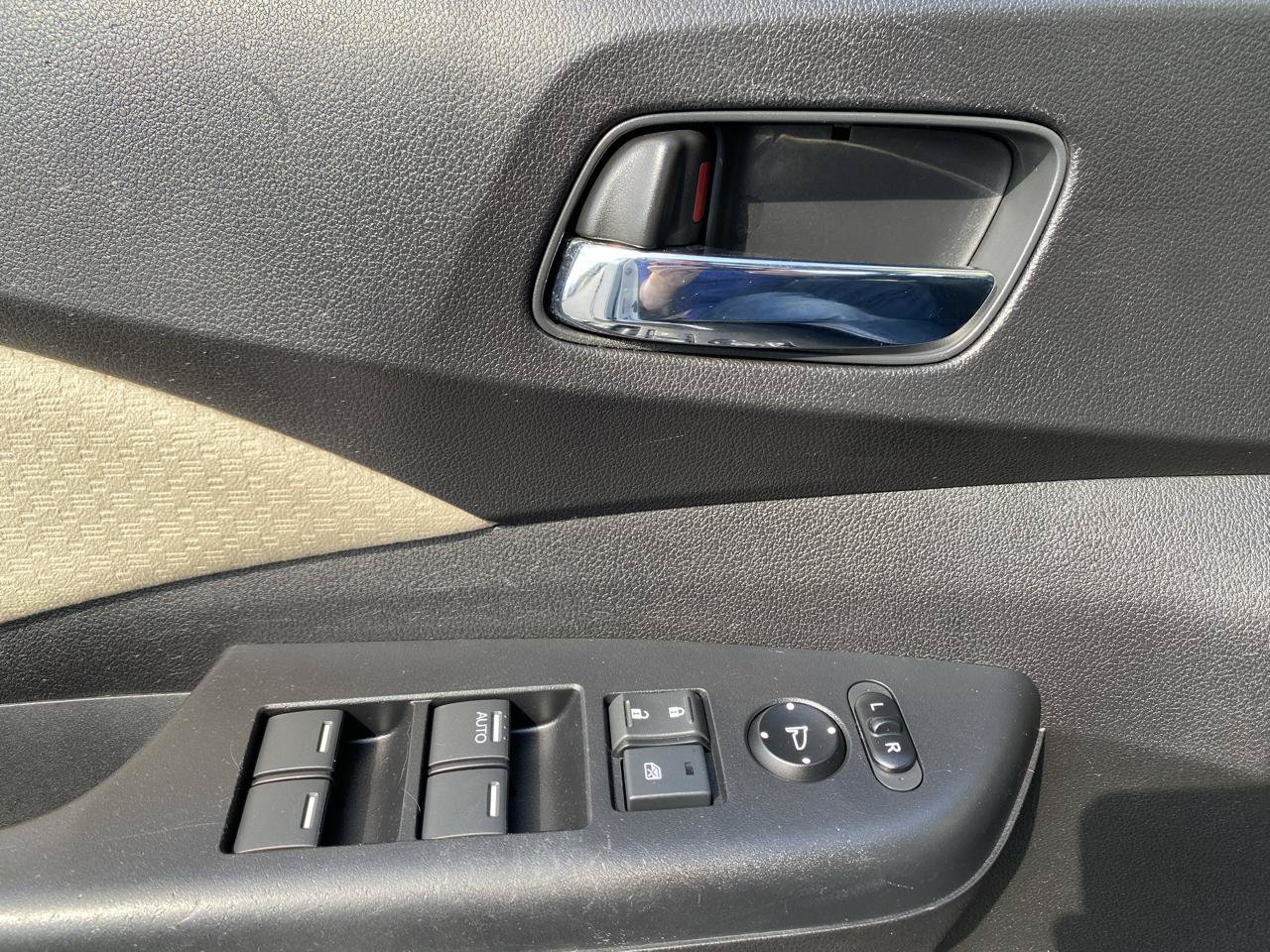Used 2015 Honda CR-V EX image 14