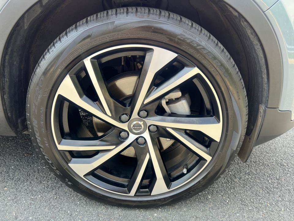 Used 2021 Volvo XC40 T5 R-Design w/ Climate Package AWD/4WD image 25