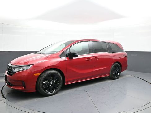 Certified 2023 Honda Odyssey Sport image 10