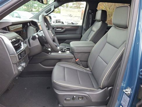 New 2026 GMC Yukon XL Elevation image 10