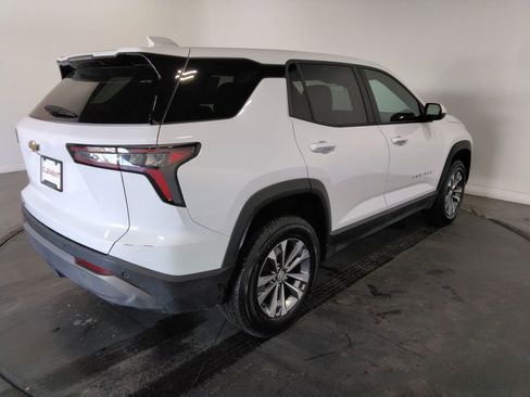 Used 2025 Chevrolet Equinox LT FWD image 5