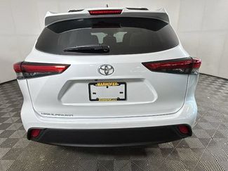 Used 2023 Toyota Highlander L FWD video 3