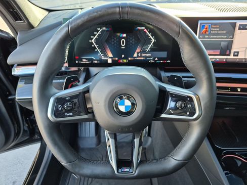 Certified 2025 BMW 540i xDrive w/ Executive Package AWD/4WD image 18