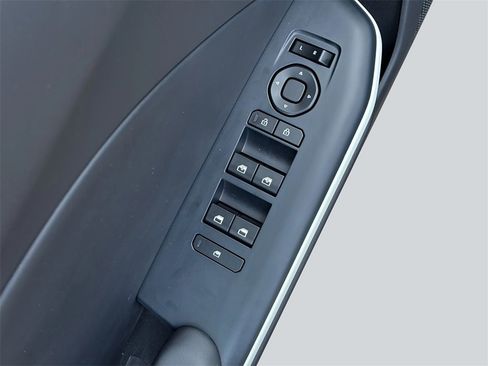 New 2025 Kia K4 GT-Line image 12