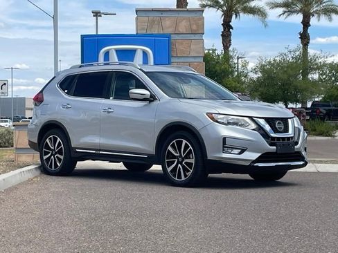 Used 2019 Nissan Rogue SL image 3