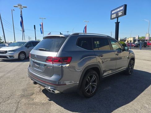 Used 2022 Volkswagen Atlas SEL R-Line AWD/4WD image 5