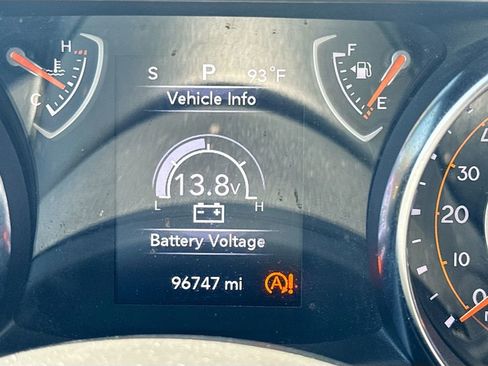 Used 2021 Jeep Wrangler Unlimited Sport AWD/4WD image 13