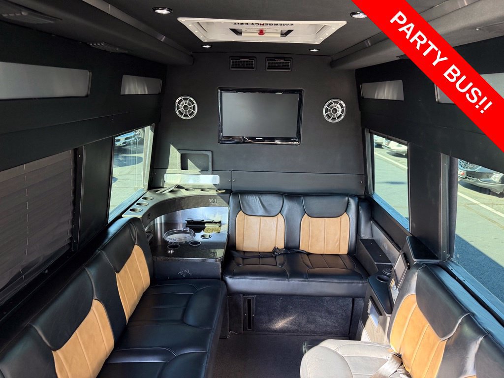 Used 2011 Mercedes-Benz Sprinter 2500 image 41