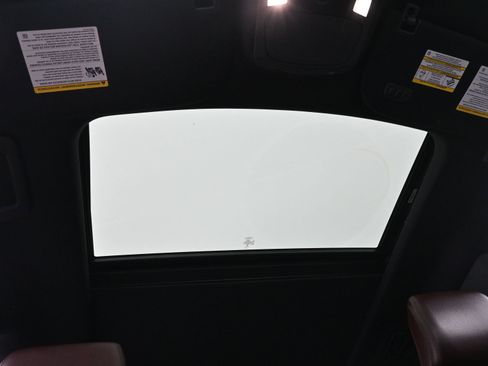 Used 2022 Ford Expedition Max Limited image 30