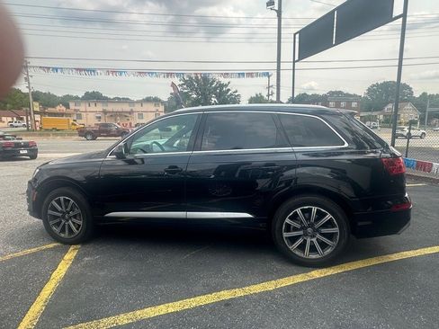 Used 2017 Audi Q7 3.0T Premium Plus AWD/4WD image 5