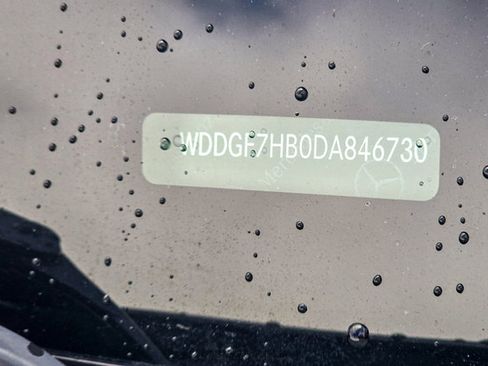 Used 2013 Mercedes-Benz C 63 AMG Sedan image 40