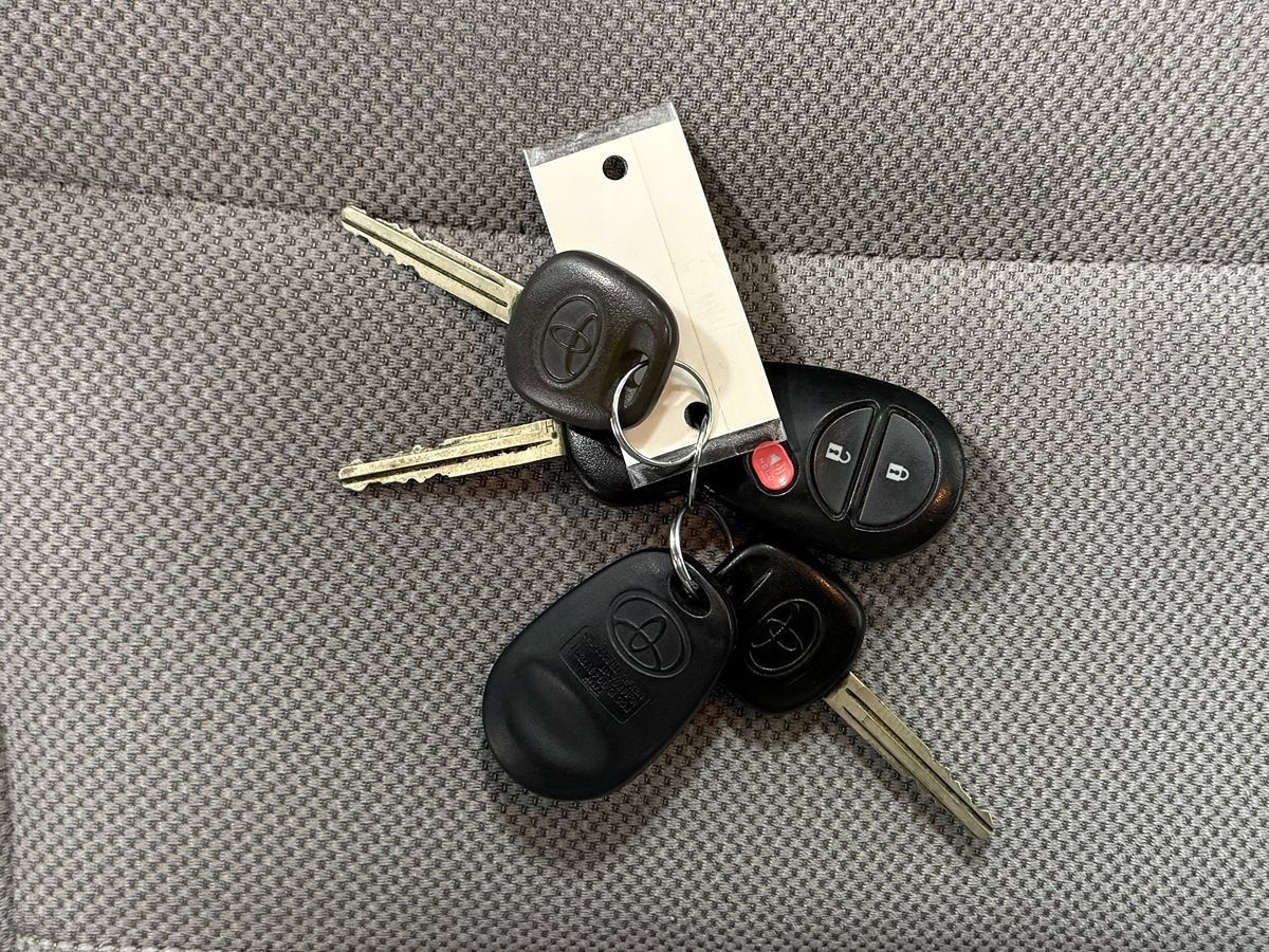 Used 2019 Toyota Sienna L FWD image 27